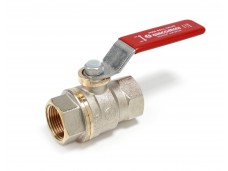 Кран шаровой 1/2 “ DADO. Никелированный, соединения внутренние,  рычажная рукоятка                                                                                                                                           